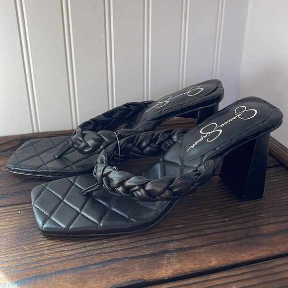 NWT Jessica Simpson Quilted Black Zaliye Sandal - Picture 2 of 6